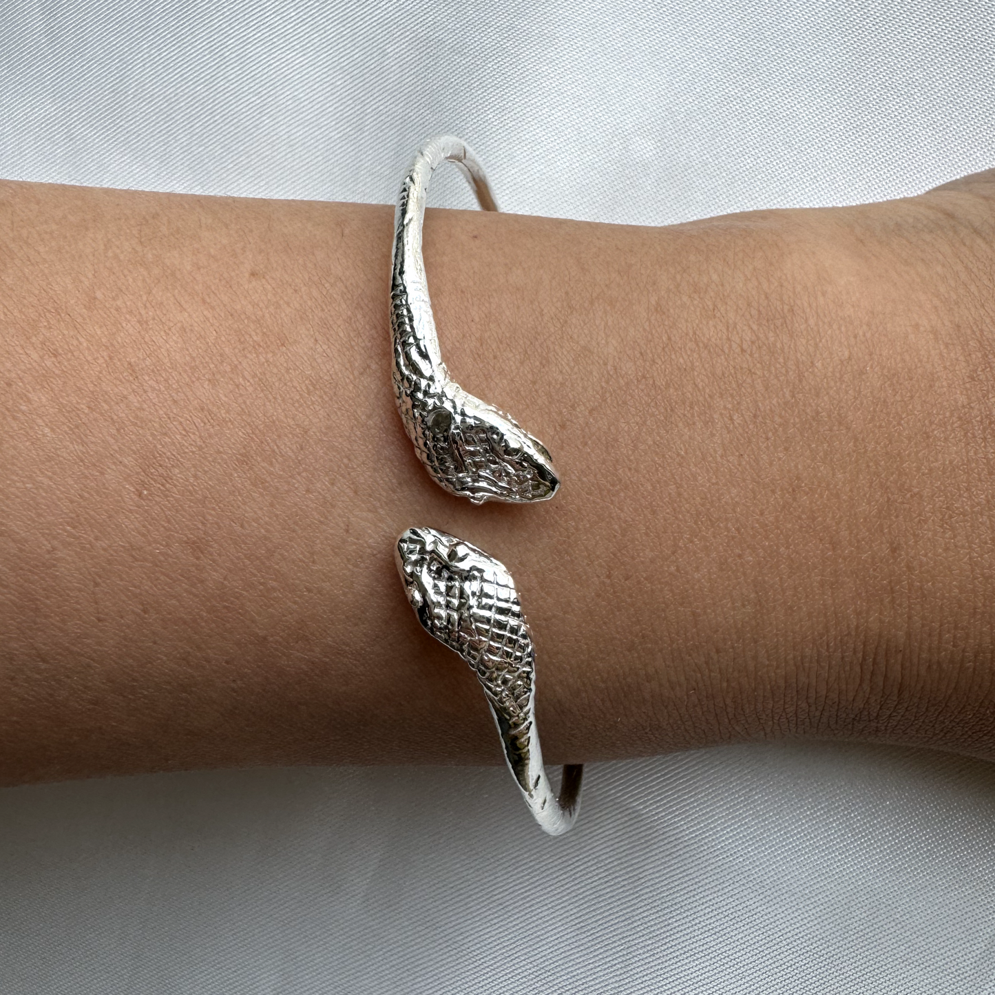 Snake Ends .925 Sterling Silver West Indian Bangle, 1 piece