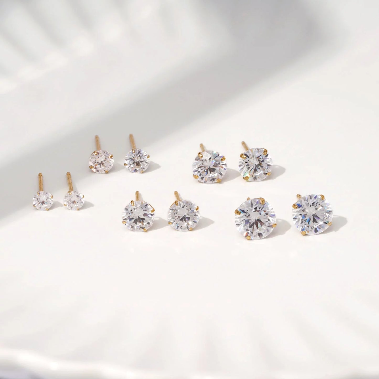 14k Yellow Gold Round Clear CZ Stud Earrings