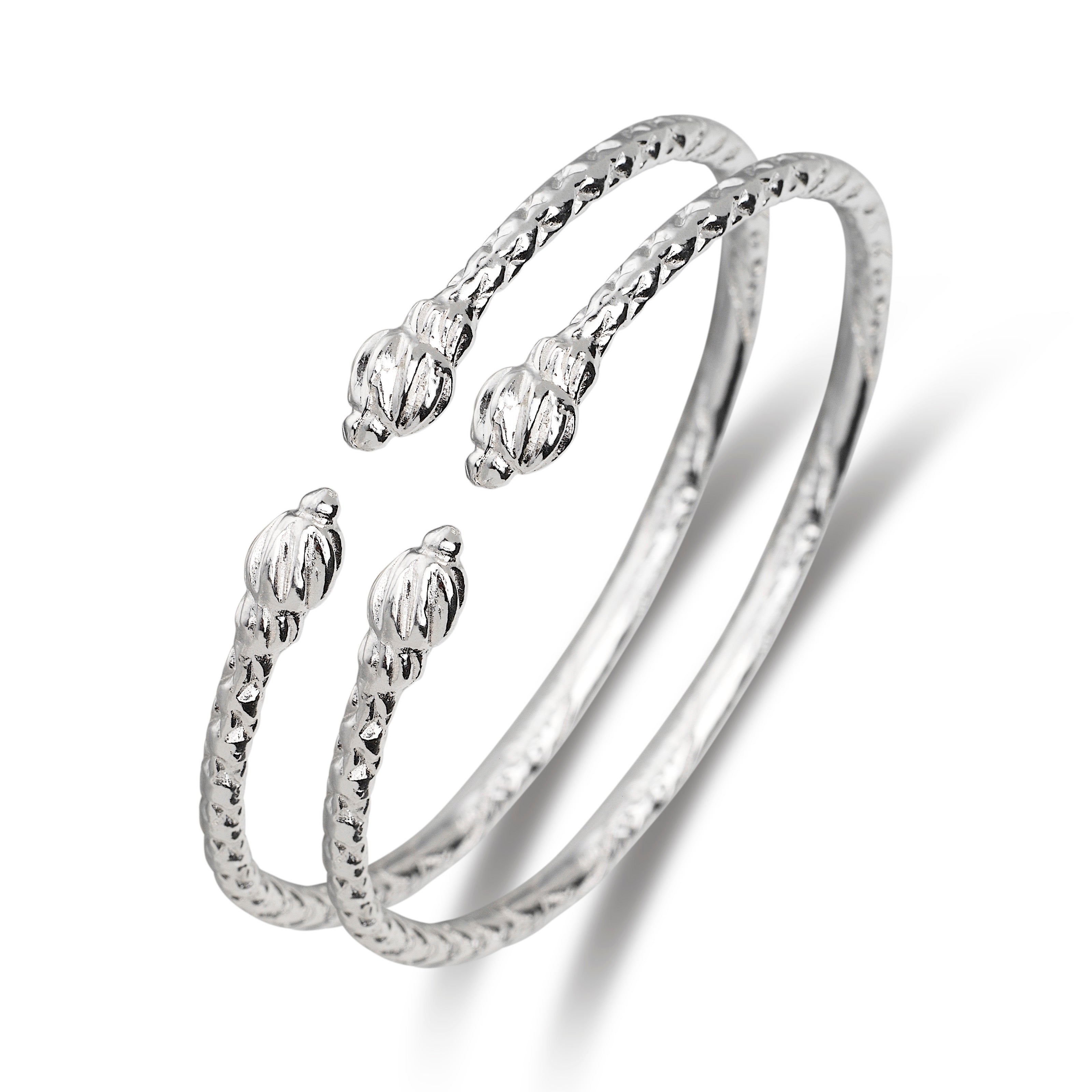 Small store silver bangle